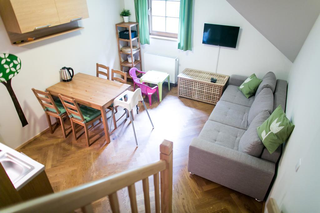 Ferienwohnung Apartman Pod Sjezdovkou Pec pod Sněžkou Zimmer foto